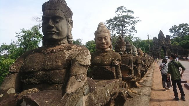 アンコールトムの入口の橋