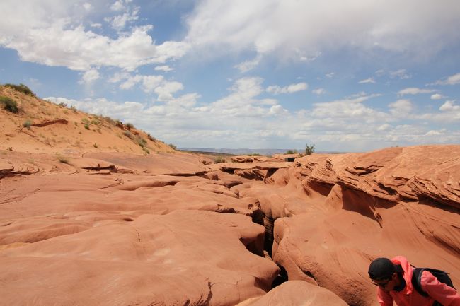 出口。<br />本当に岩の割れ目から出てくる感じです。<br />14:20終了！ジャスト2時間でした。<br />行かれる方は水分を忘れずに。