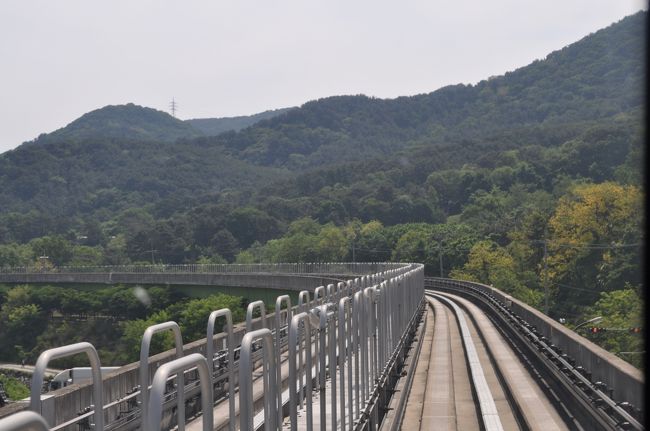 　レールはありません。