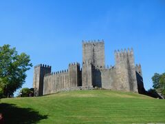 　ギマランイス城（Castelo de Guimaraes）です。