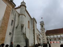 コインブラ旧大学
Velha Universidade
の図書館は世界遺産だそうです。