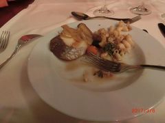 リスボンの国際空港に着き、直ぐにポルトに行き宿泊。
翌日リスボンに戻ってきて連泊です。
VIP エグゼクティブ アーツ
VIP Executive Art's
に連泊ですが、市街に地下鉄で行く必要がある、
ポルテラ空港に近いホテルでした。