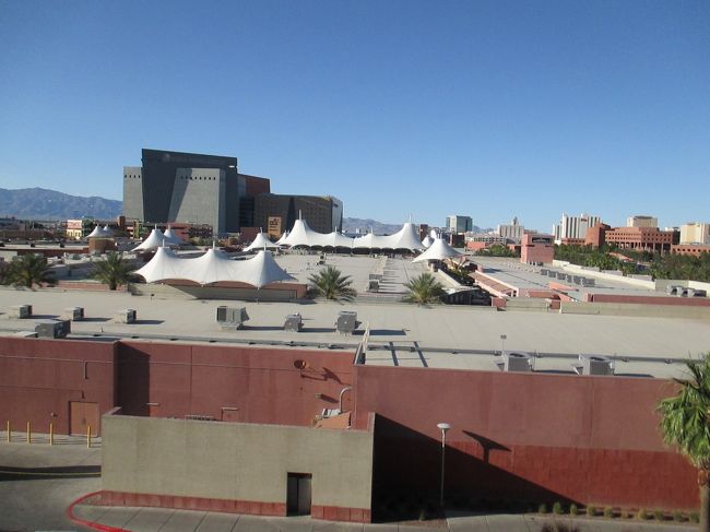 気がつけば5時間近く買い物していました。この日の気温37℃！疲れました。