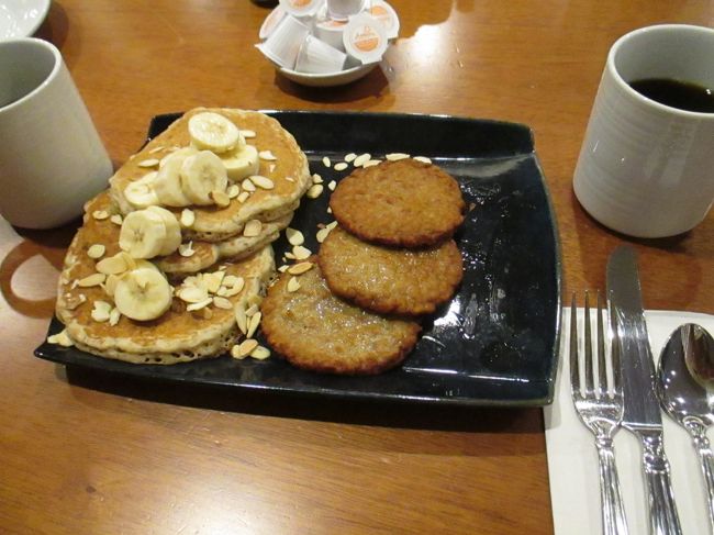 パンケーキもコーヒーも美味しくなかった。