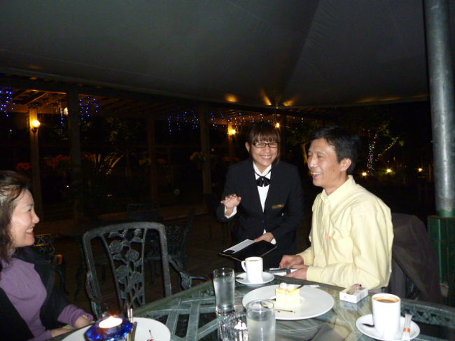 葡萄樹 深抗 レストラン　<br /><br />テラス席でお茶、ここでは、タバコが吸えます