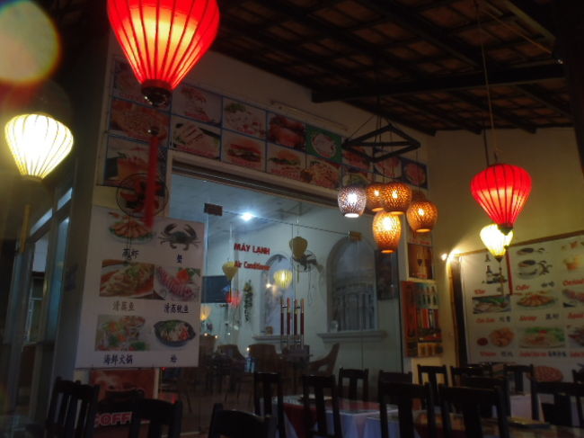 迷った挙句に選んだ店は・・・