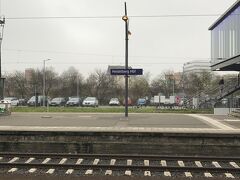 短い滞在でしたが、ハイデルベルク、楽しかったです。

次の目的地、シュトゥットガルトへ向けて出発…と思いきや、電車が40分ぐらい遅れました。