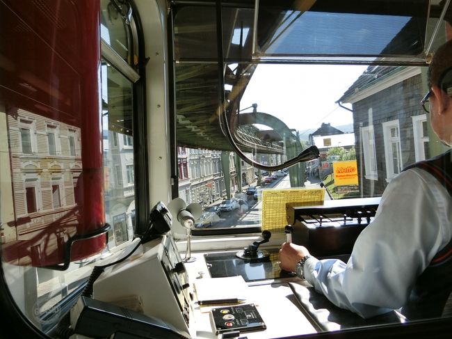 続いて、東端の「Oberbarmen」駅へ一気に乗り通し。<br />所要時間は端から端まで通しで30分ちょっと、という感じ。