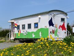 ＪＲ北海道　根室本線（花咲線）　尾幌駅

厚岸郡厚岸町尾幌にある駅。
古い客車が駅舎に使われています。