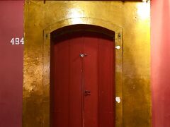 【ポルトセグーロの夜店／バイーア州／ブラジル】

この地の人の多さ（観光客？）と明るさで、少しも緊張感なく歩き回れるんです。