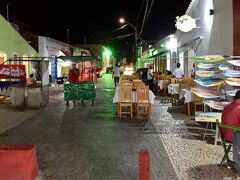 【ポルトセグーロの夜店／バイーア州／ブラジル】

ブラジルの夜は、総じて危険なものですが......