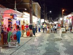 【ポルトセグーロの夜店／バイーア州／ブラジル】

そんな街の夜市を歩きます。
