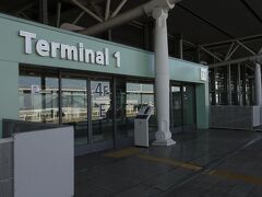 関西空港に到着