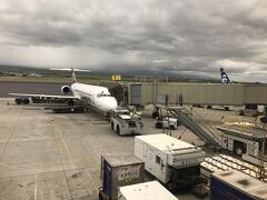 カフルイ空港

初マウイは曇りでした。