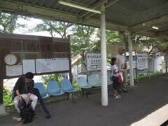 新幹線（新岩国）乗換駅の清流新岩国駅
昔は御庄駅といっていました。
国鉄時代も乗り換えできるのに、別駅扱いで通しの切符が買えない仕組みでした。