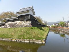 続いて勝竜寺城へ。
こちらはしっかり整備されています。