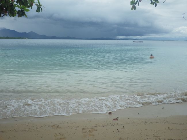 海も冷たくなくのんびりと浸かっていれます
