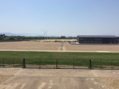 中の大極殿からの様子です
ぐるっと見渡せて山に囲まれているのがわかります