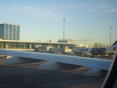 ヘルシンキヴァンター国際空港に到着。
マリメッココラボの機体が見えるー！