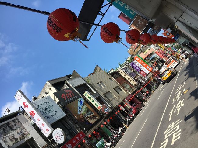 午前中の西門駅付近