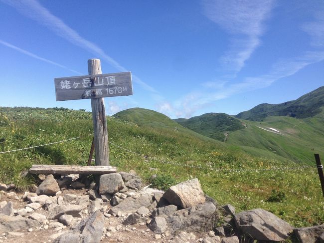 姥が岳山頂 1670m にとうちゃこ。