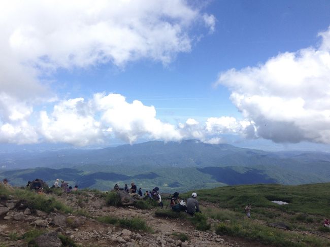 気づくと月山山頂に。笑<br />雲が違い！視界が広い！<br />気持ち最高！