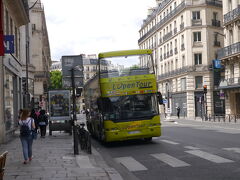 緑のオープンバスツアー
ホテルの近くが乗り場。チケットもすぐ前で購入。
イヤホン🎧の日本語も良いですね。