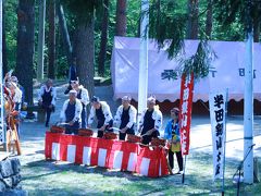 翌日は、桑折駅からシャトルバスに乗り
半田山の山開きへ行きます。

写真は半田銀山太鼓の披露