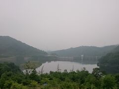 目の前には、福富ダムが。