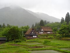 菅沼から高岡側に引き返し相倉集落を訪れます。相倉集落は23戸の合掌造り家屋が残っており世界文化遺産です。