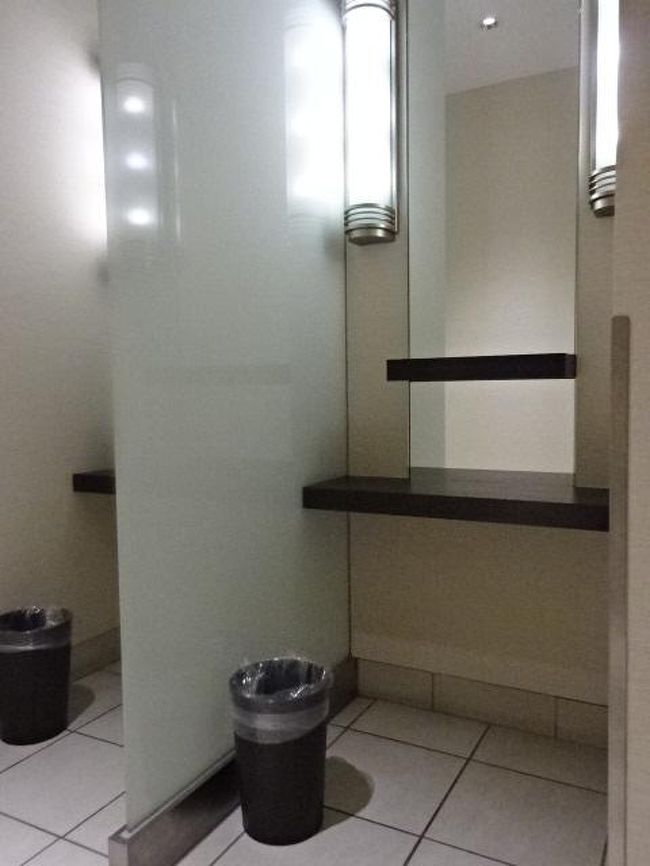 パウダリーコーナー。