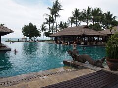 ジンバランの
「Intercontinental Bali Resort」
に泊まりました。