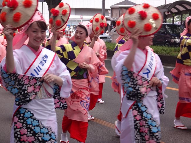 宮城県仙台市「東北絆まつり仙台」2017のパレードの様子。<br /><br />「山形花笠まつり」のミス花笠（4名）の写真。<br />