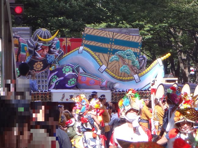宮城県仙台市「東北絆まつり仙台」2017のパレードの様子。<br /><br />「青森ねぶた祭」の写真。<br /><br />そろそろ戻らなくてはいけない時間になってきました。<br /><br />約1時間内に牛たんを食べて帰りたい。<br />