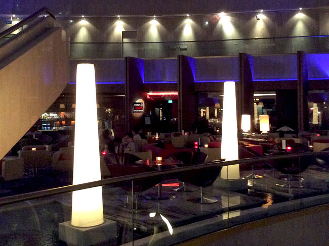 〆はホテルのバーで。