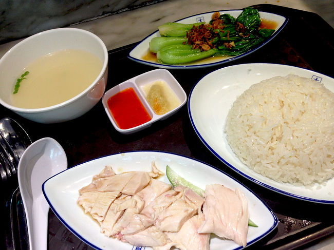 またしてもチキンライス♪<br />6S＄です。<br />どこで食べても満足度が高すぎる。