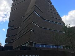 やって来たのはテート・モダン。