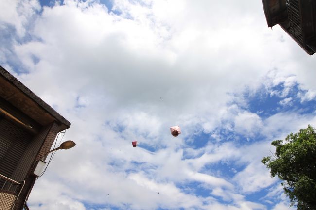 ランタンの速度が早過ぎて自分のカメラではこれしか撮れませんでした…（笑）