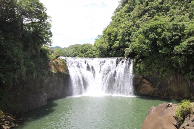 水飛沫がこちら側まで飛んできて気持ちいい～！