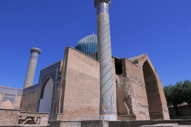 グリ･アミィール廟から次の観光場所へ。