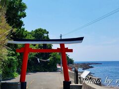 その後は鍋蓋神社へ
５年くらい前だったか？立ち寄ったことがあるので
今回で２度目です
以前とは違い近くに駐車場やトイレが完備されていました！！