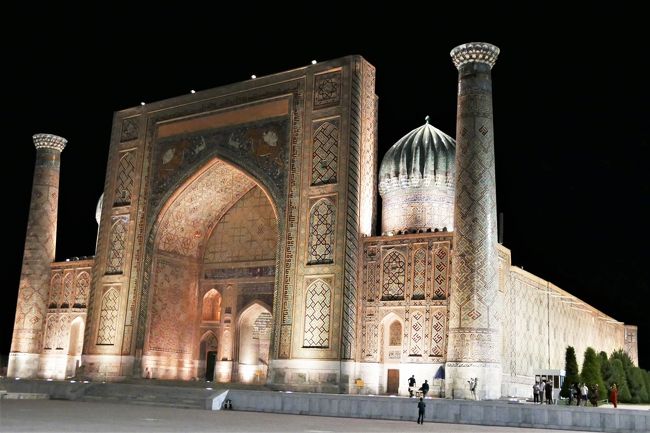 シェルドル･マドラサ。