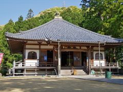 補陀洛山寺（ふだらさんじ）。「紀伊山地の霊場と参詣道」の一部として登録されている寺。補陀洛浄土を目指し渡海する上人はこの寺から出発したとのこと。