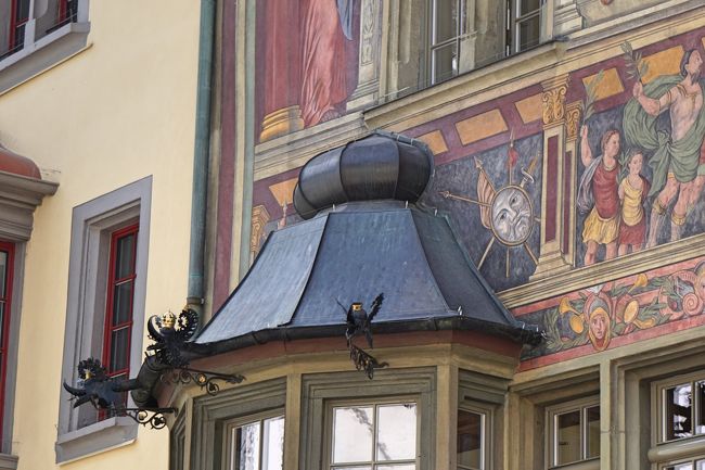 絶景を求めてスイスへの旅 2 出窓と壁絵が美しいシャフハウゼンの街 シャフハウゼン スイス の旅行記 ブログ By Akikoさん フォートラベル 絶景を求めてスイスへの旅 2 出窓と壁絵が美しいシャフハウゼンの街 シャフハウゼン スイス の旅行記 ブログ By Akikoさん フォートラベル