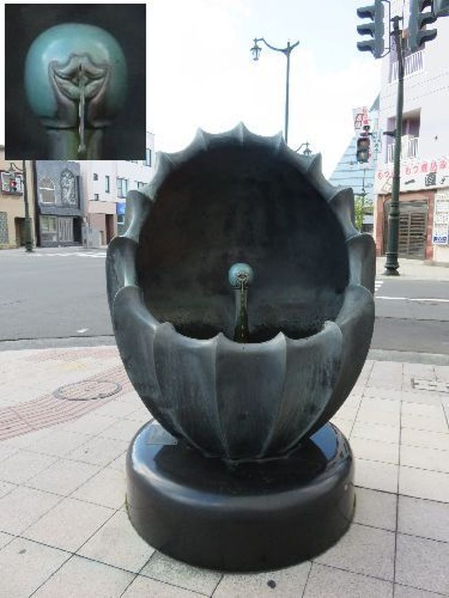 「日本一おいしい水のモニュメント」