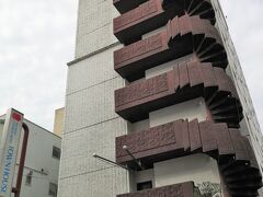 今日泊まるホテルは「津山セントラルホテルタウンハウス」
駅からは少し離れてますが、津山城のすぐ近くという立地です。