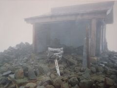 乗鞍岳剣ケ峯頂上（３０２６ｍ）（乗鞍本宮）