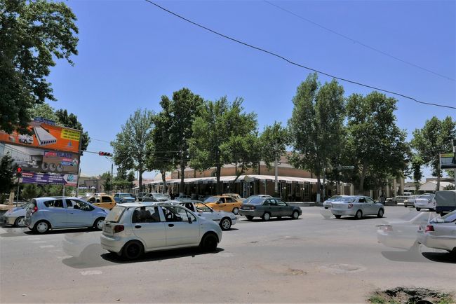 アムール･ティムール通りのようです。