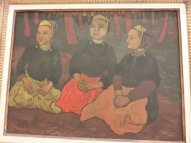 ジョルジュ・ラコンブ（１８６８～１９１６）：ブルターニュ地方の髪型の３人の女。<br />１８９４年。<br />ナビ派の一員。