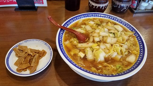ラーメン(大)メンマ入！<br />ただ、大がスゴかった…。<br />そしてニンニクも効いていました…。